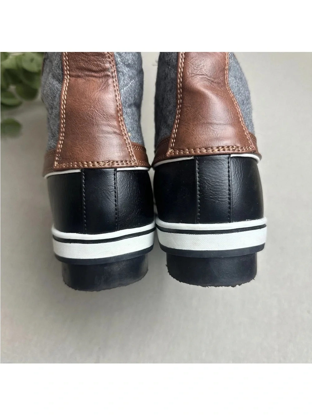 Dream Pairs Monte 02 Winter Boots Lace Up Faux Fur Lined Gray Quilted